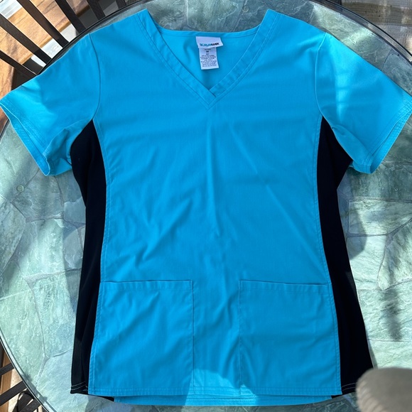 Women’s Size Medium Scrubstar Scrub Top - Picture 1 of 4